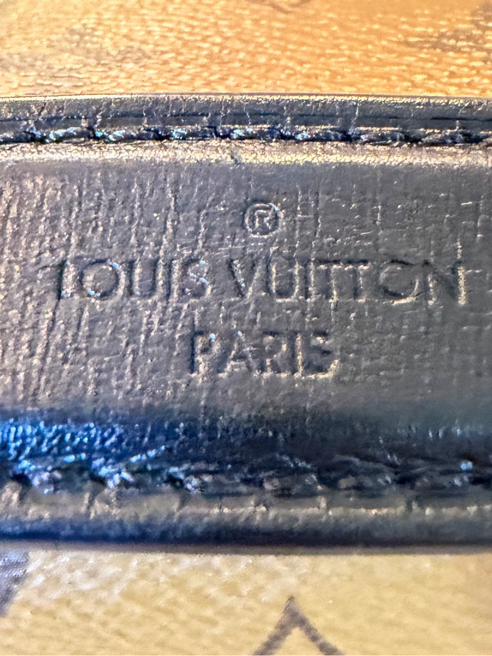 Louis Vuitton Reverse Pochette Metis - Picture 7 of 15